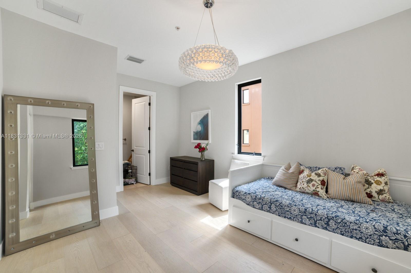 6226 Paradise Pt Dr Palmetto Bay, FL 33157