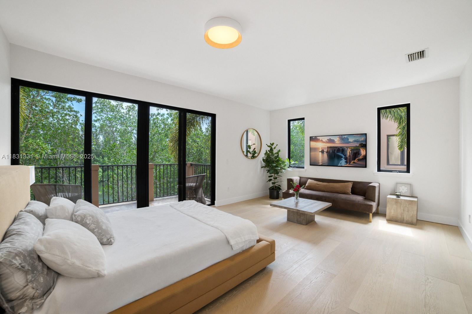 6226 Paradise Pt Dr Palmetto Bay, FL 33157