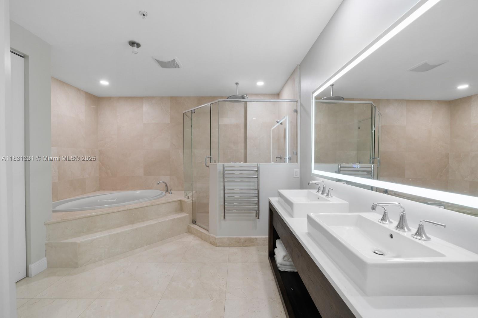 6226 Paradise Pt Dr Palmetto Bay, FL 33157