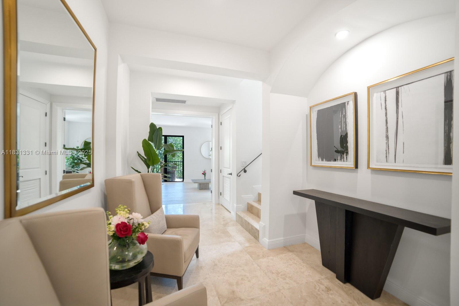 6226 Paradise Pt Dr Palmetto Bay, FL 33157