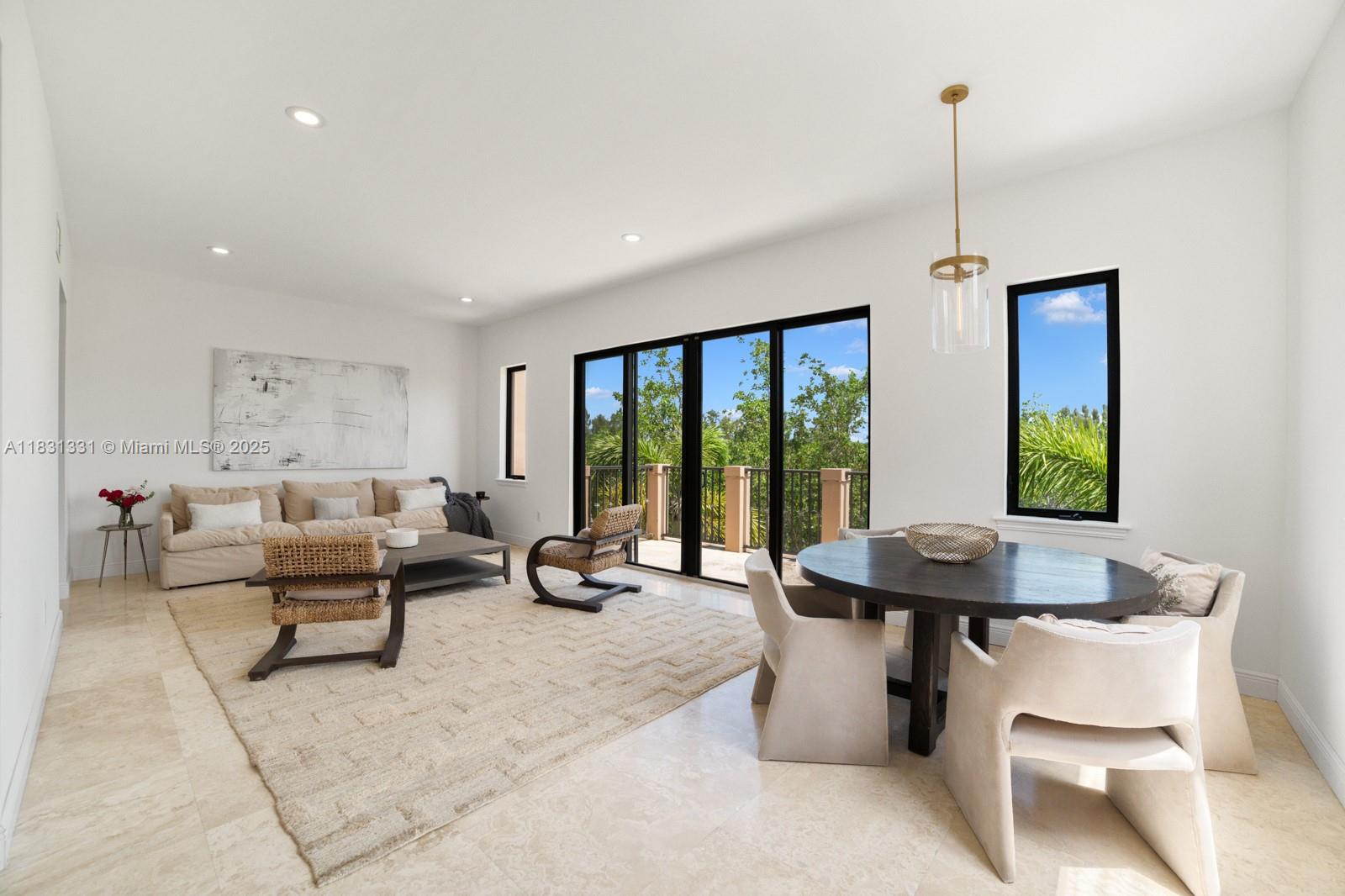 6226 Paradise Pt Dr Palmetto Bay, FL 33157