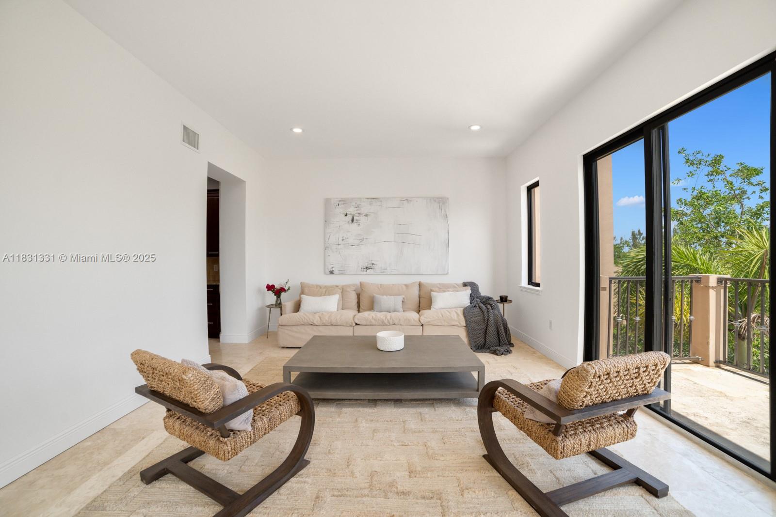 6226 Paradise Pt Dr Palmetto Bay, FL 33157