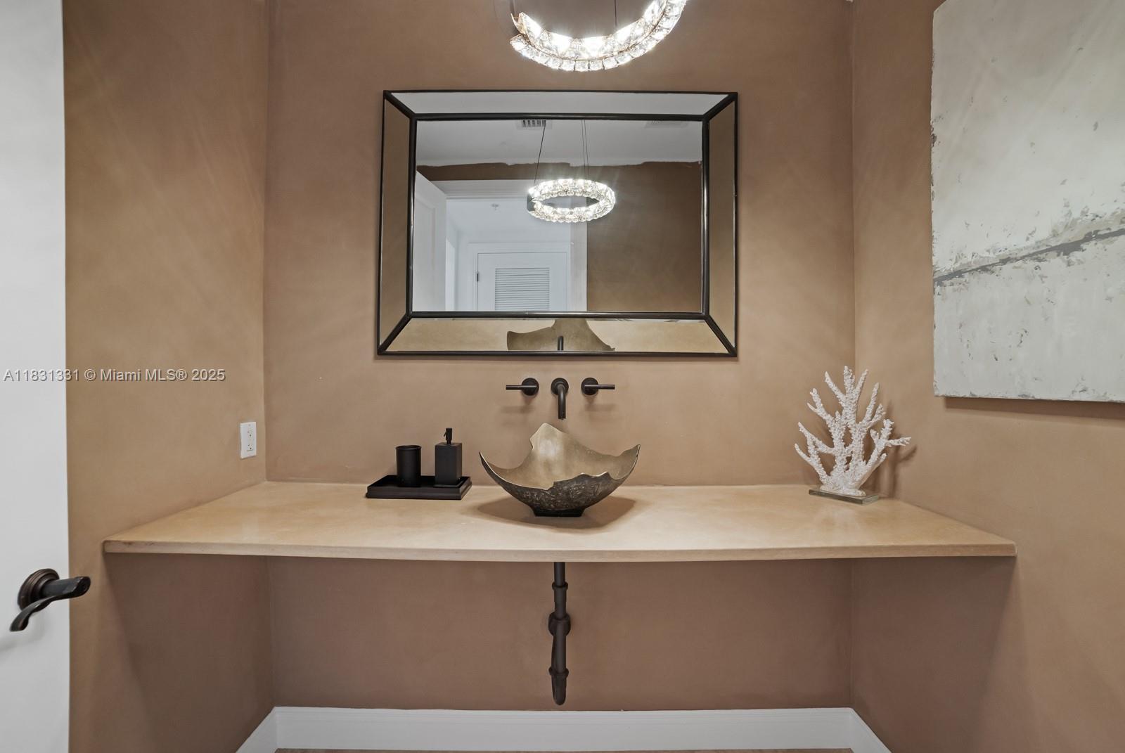 6226 Paradise Pt Dr Palmetto Bay, FL 33157