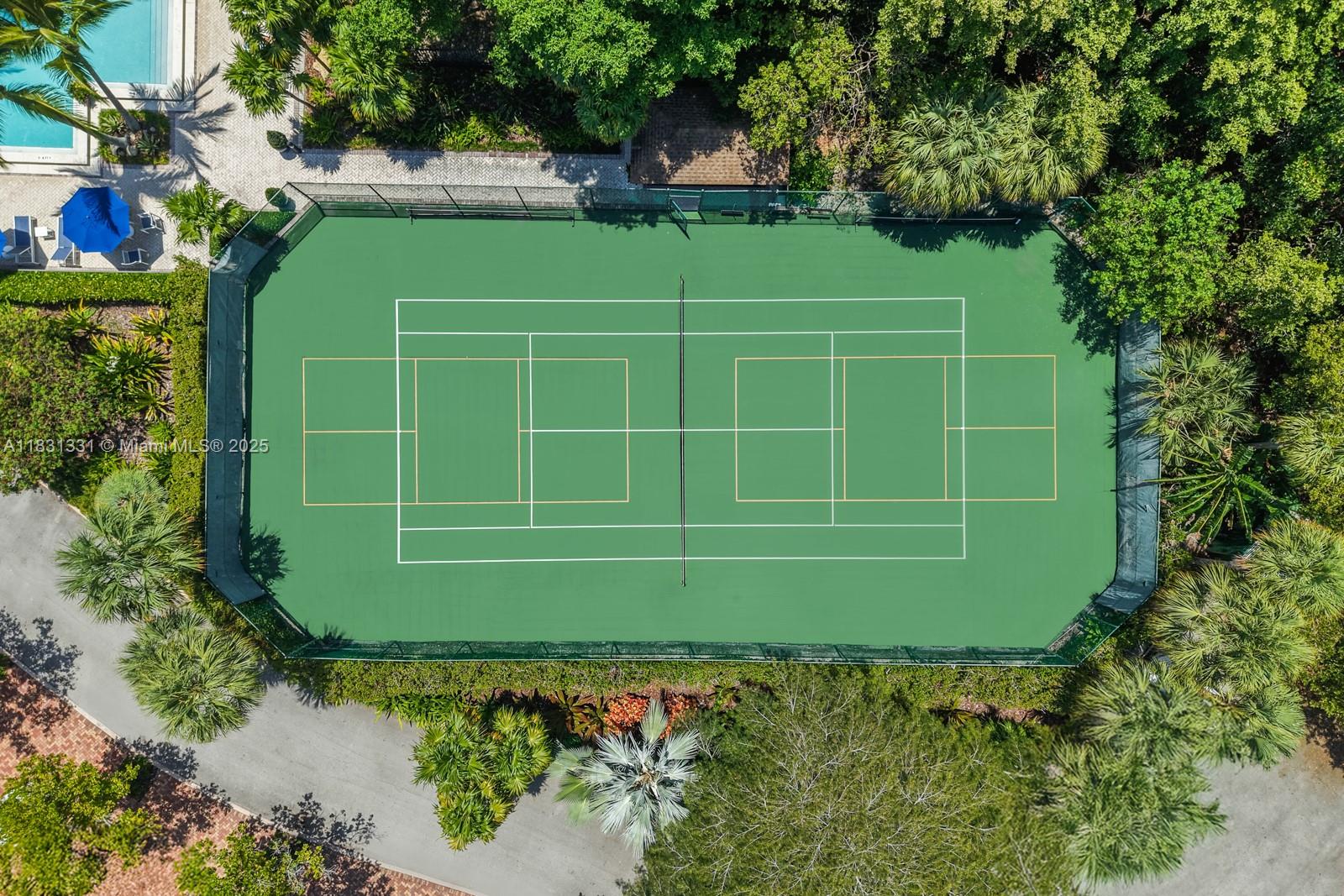 6226 Paradise Pt Dr Palmetto Bay, FL 33157