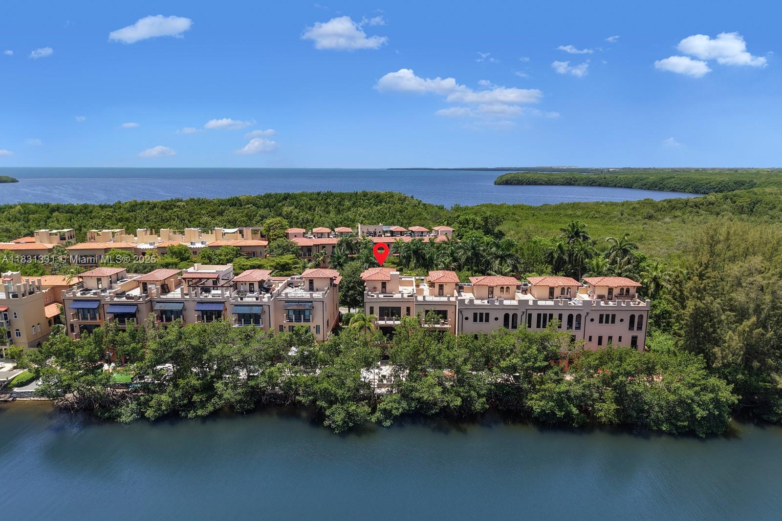 6226 Paradise Pt Dr Palmetto Bay, FL 33157