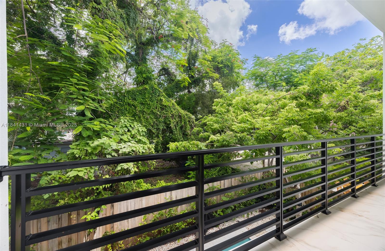 3162 Plaza St Coconut Grove, FL 33133