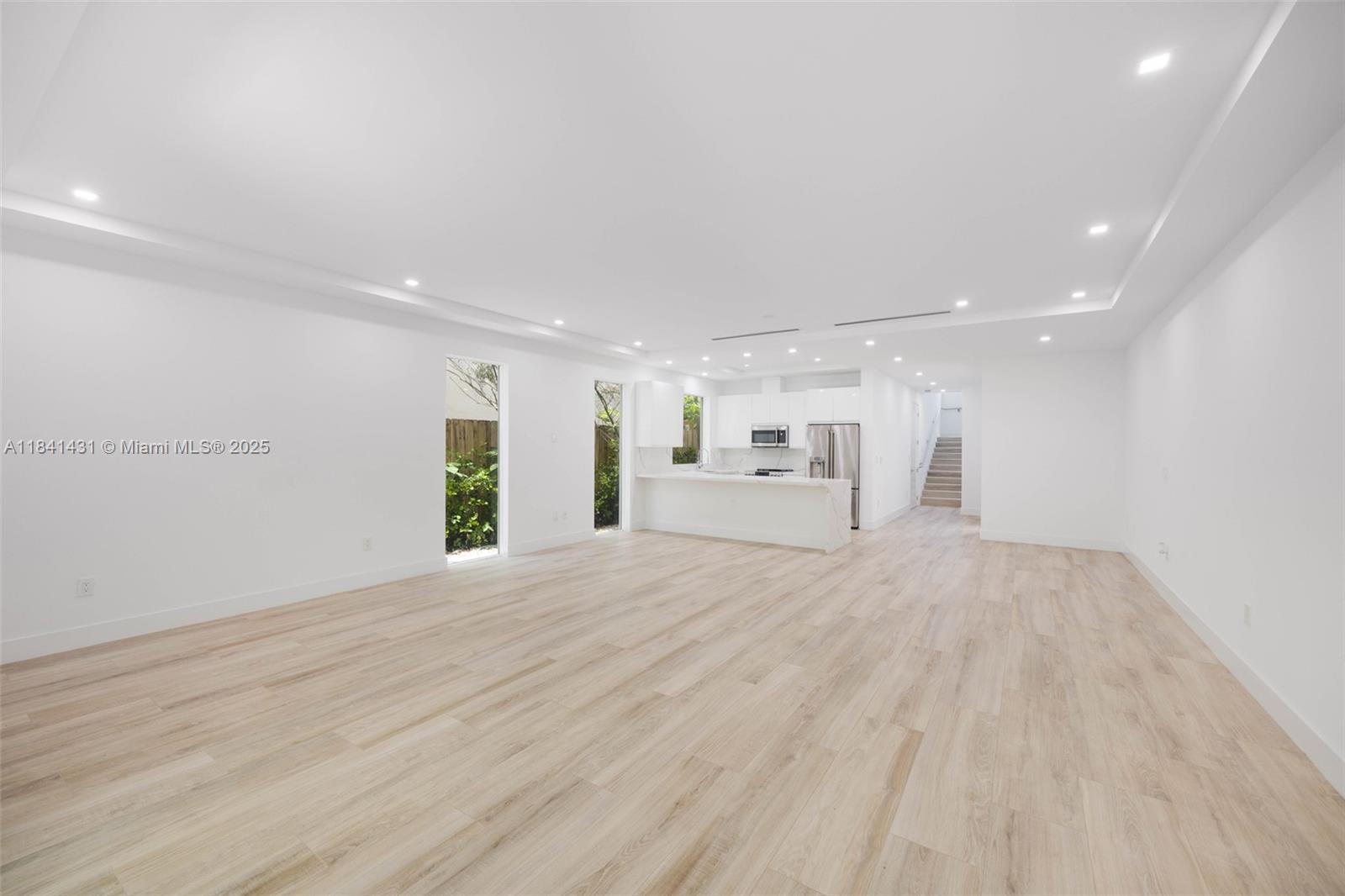 3162 Plaza St Coconut Grove, FL 33133