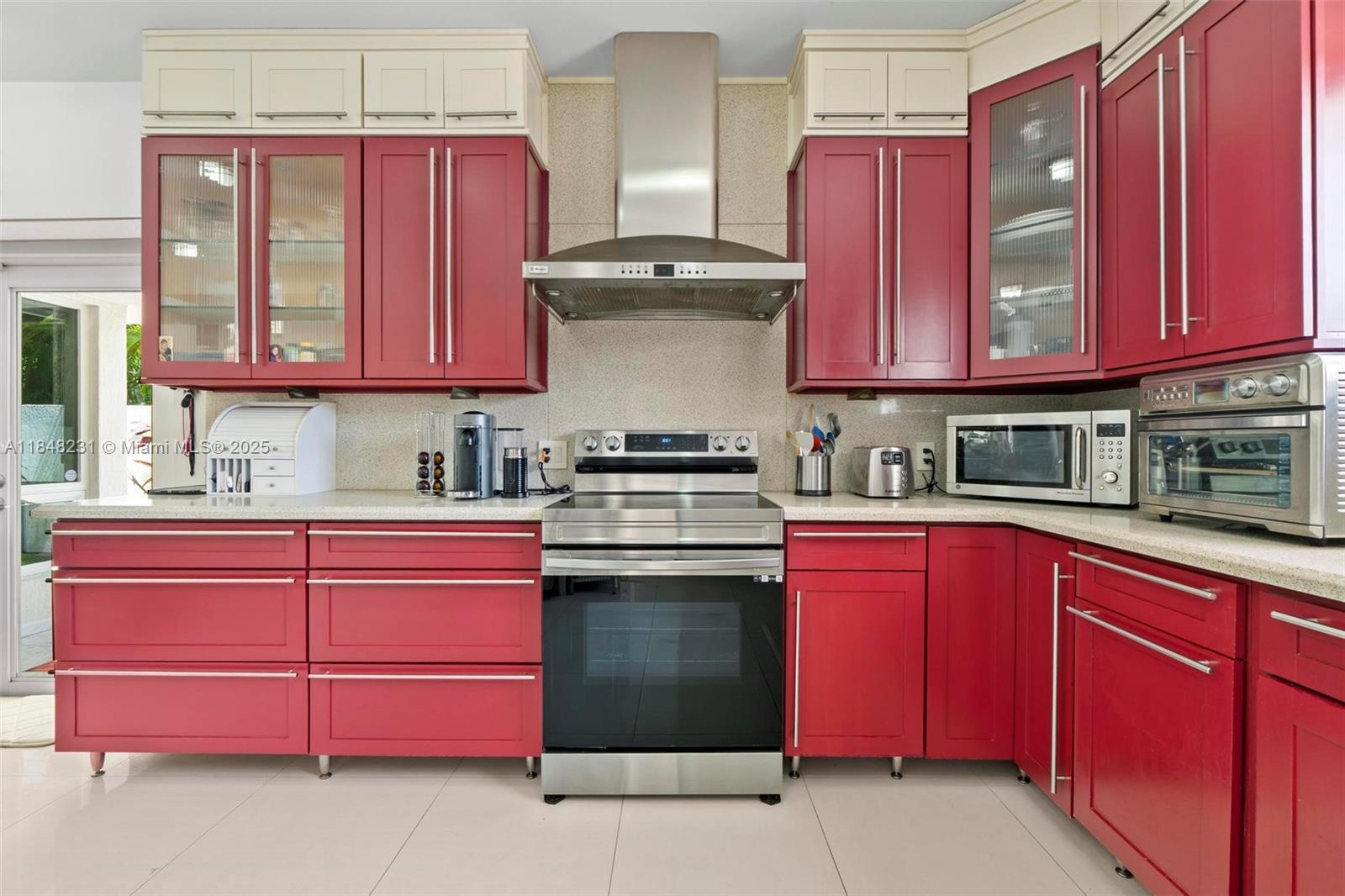 5045 SW 67th Ave South Miami, FL 33155