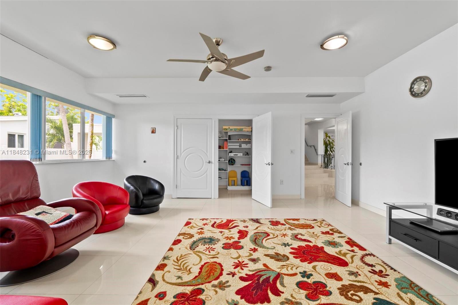 5045 SW 67th Ave South Miami, FL 33155