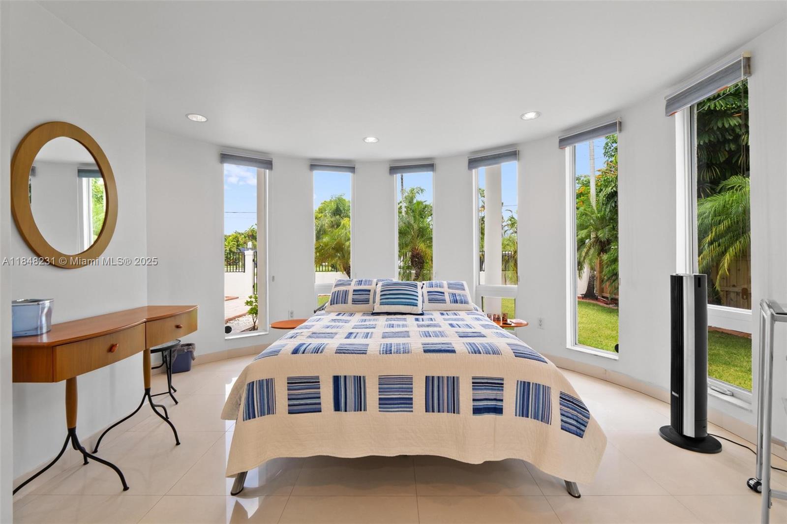 5045 SW 67th Ave South Miami, FL 33155