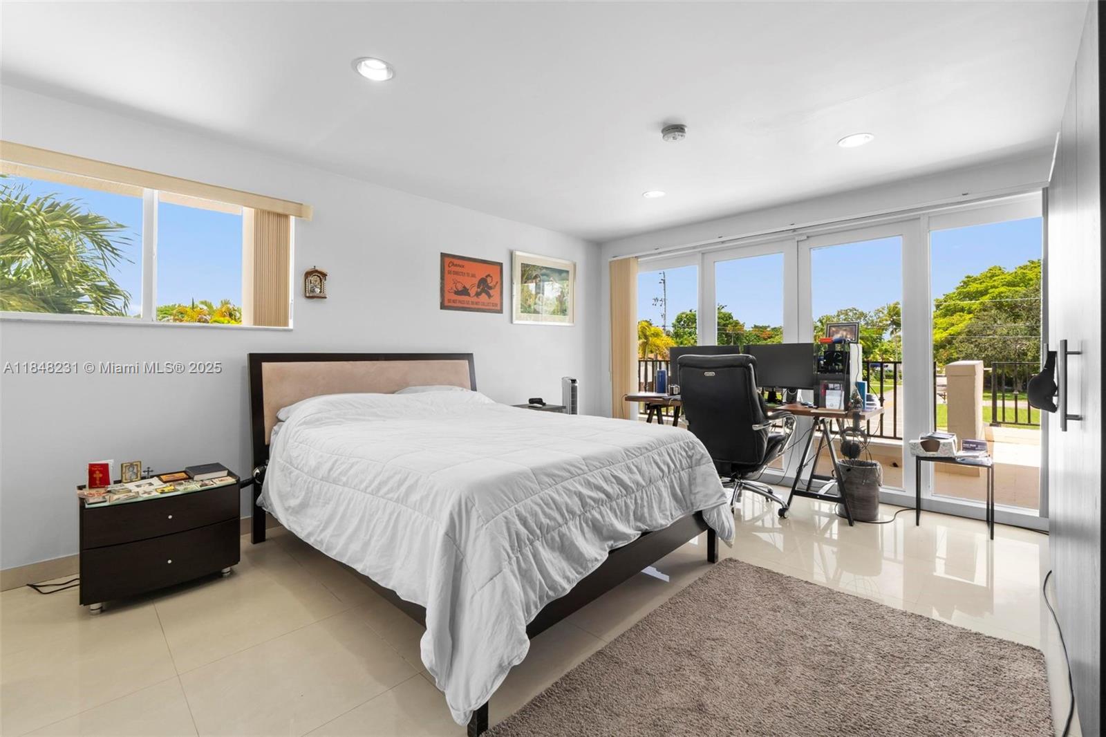 5045 SW 67th Ave South Miami, FL 33155