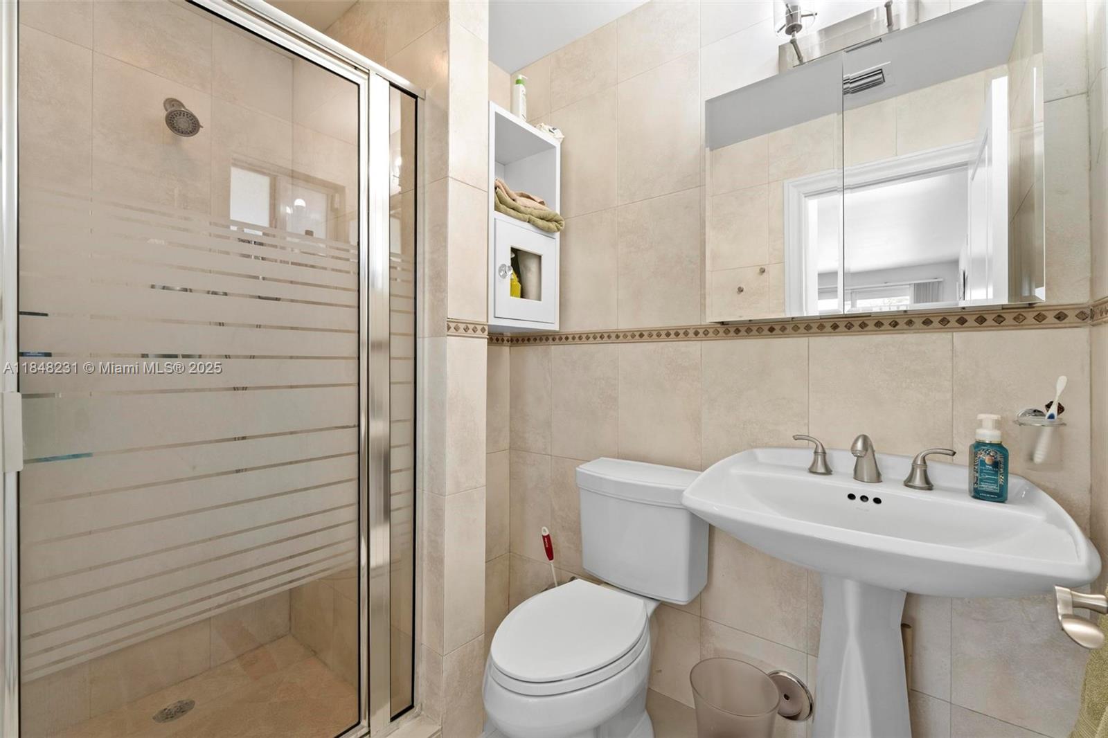 5045 SW 67th Ave South Miami, FL 33155