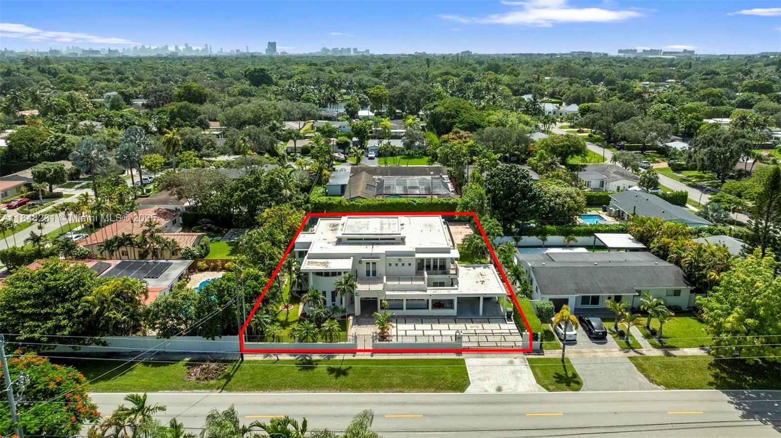 5045 SW 67th Ave South Miami, FL 33155