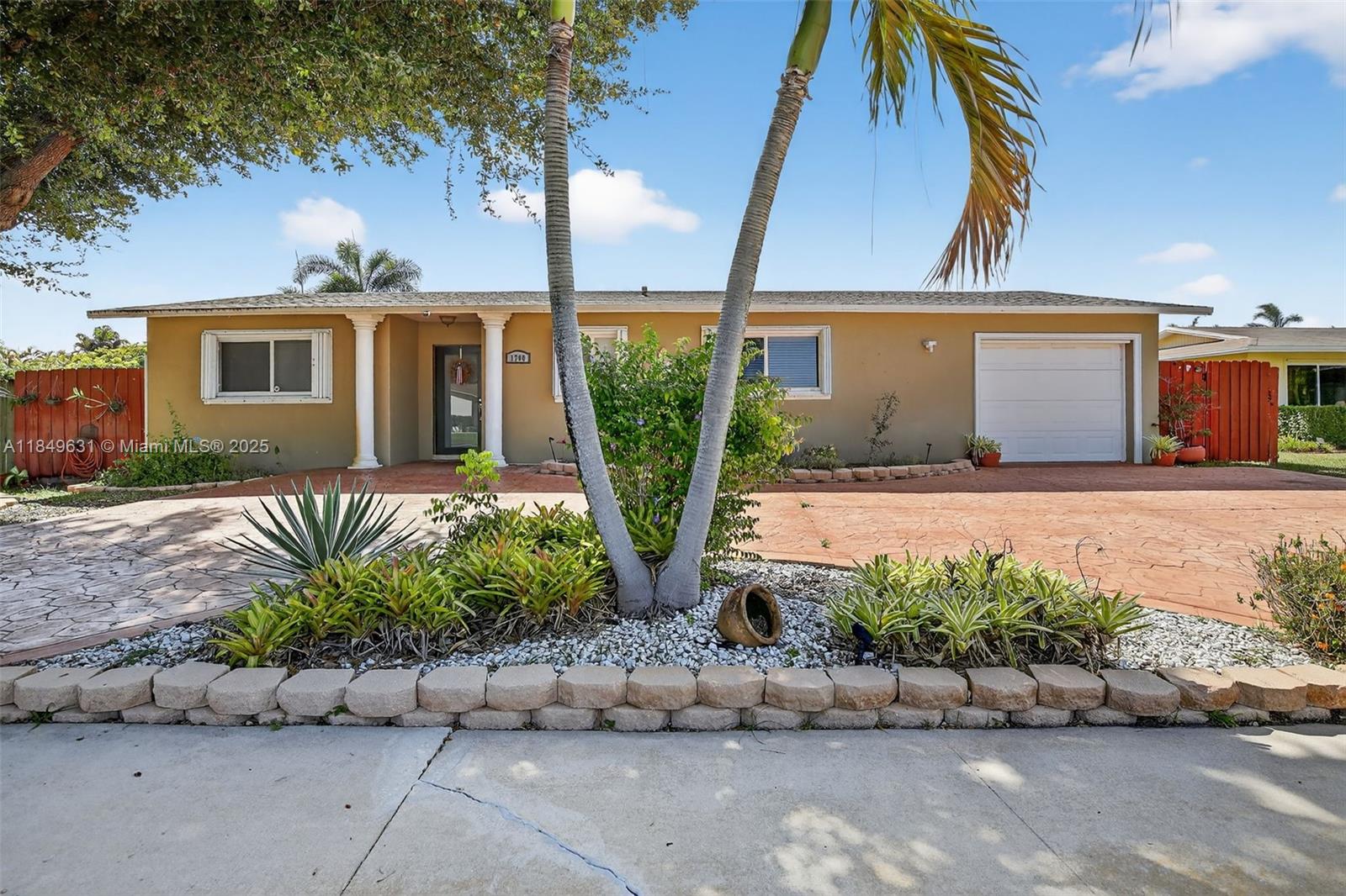 1700 NW 111th Ave