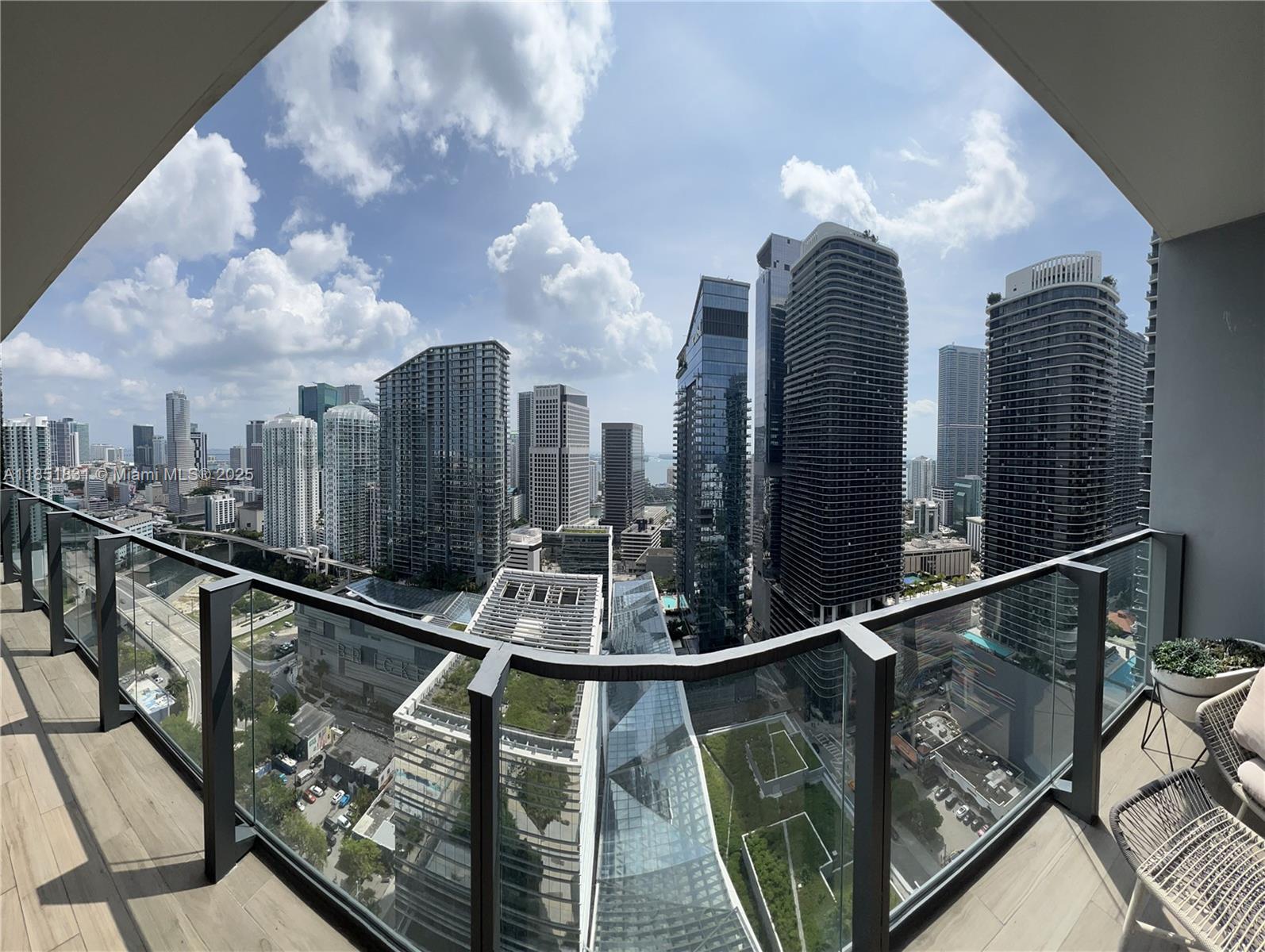 88 SW 7th St #3007