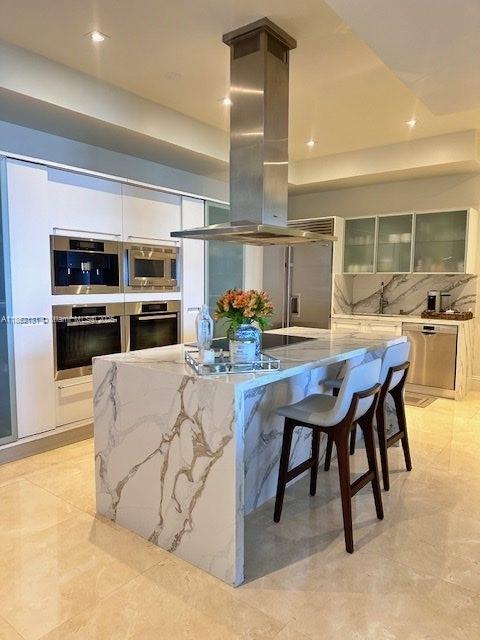 18201 Collins Ave #4004