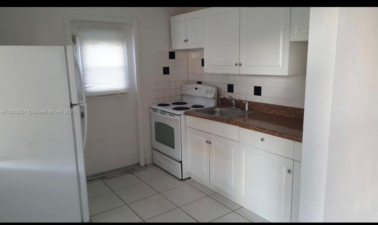 1548 NW 3rd Ter