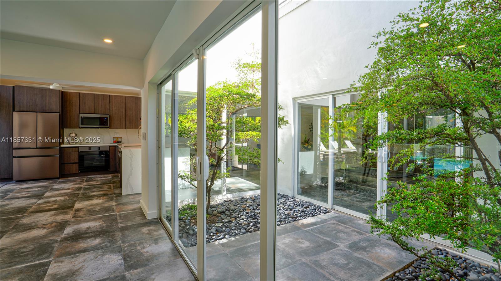 1090 NE 92nd St Miami Shores, FL 33138