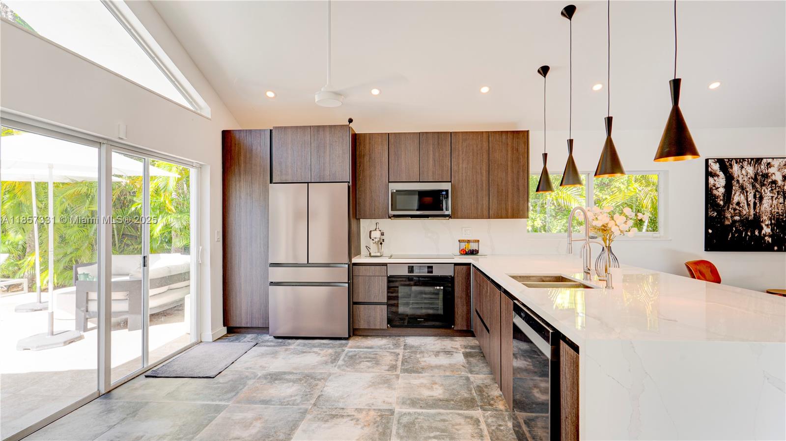 1090 NE 92nd St Miami Shores, FL 33138