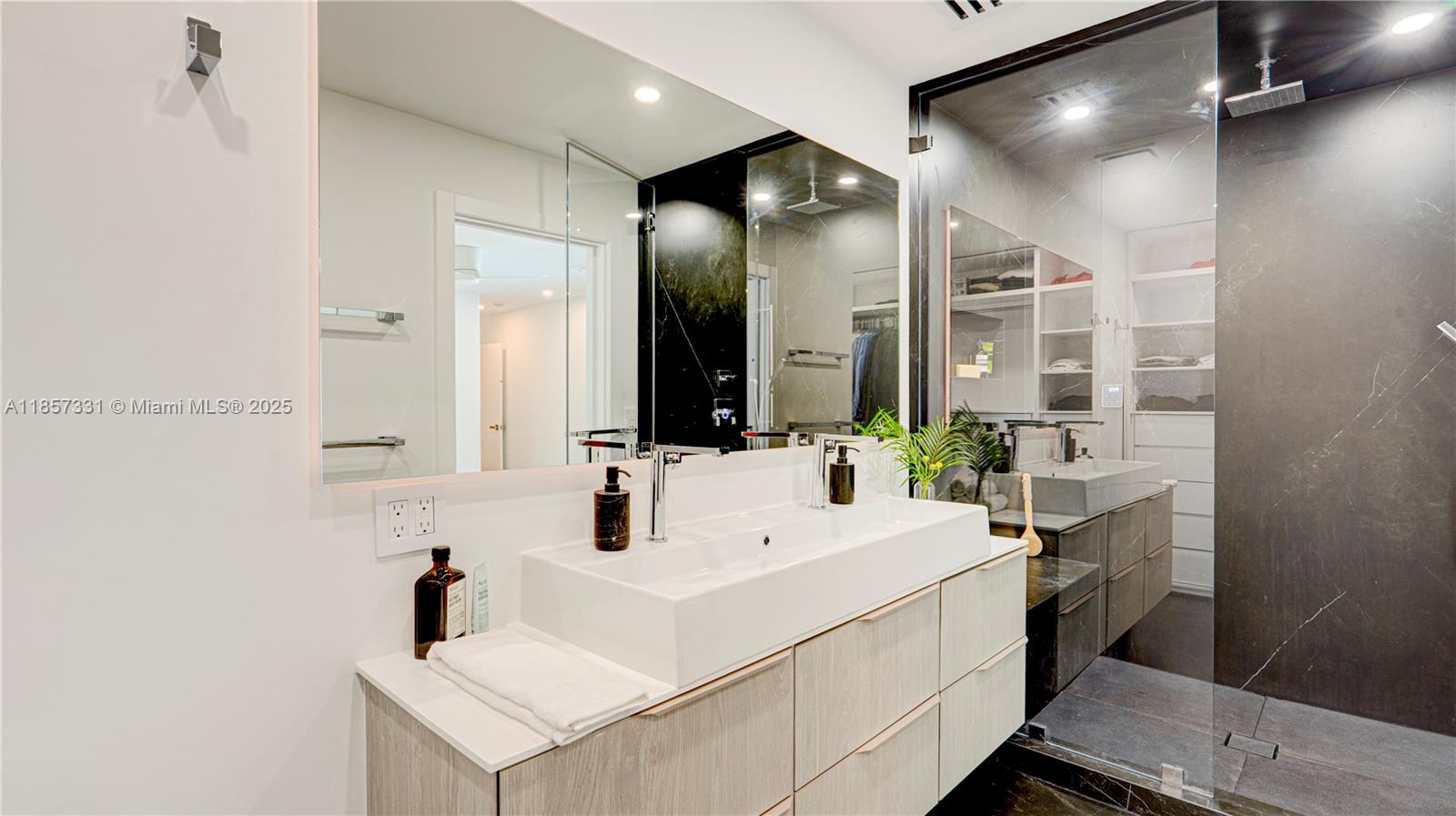 1090 NE 92nd St Miami Shores, FL 33138