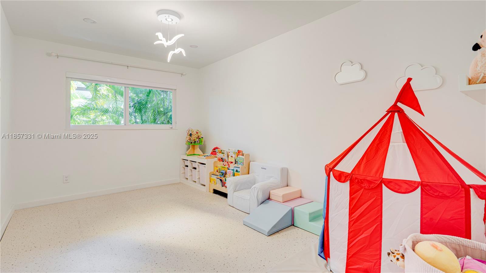 1090 NE 92nd St Miami Shores, FL 33138