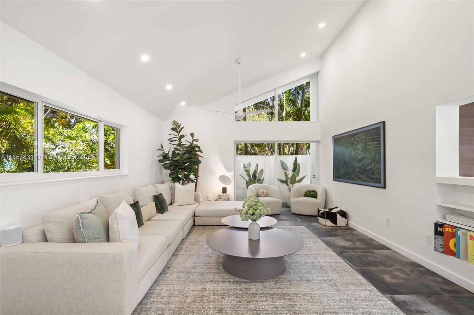 1090 NE 92nd St Miami Shores, FL 33138