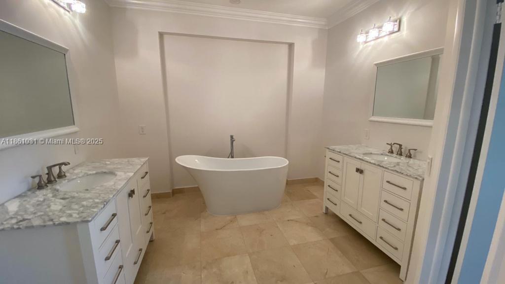 301 Isla Dorada Blvd Coral Gables, FL 33143 301 Isla Dorada Blvd Coral Gables, FL 33143