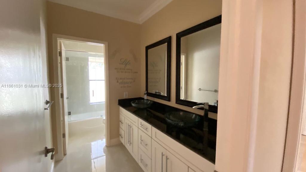 301 Isla Dorada Blvd Coral Gables, FL 33143 301 Isla Dorada Blvd Coral Gables, FL 33143