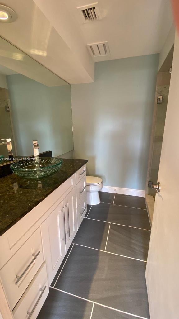 301 Isla Dorada Blvd Coral Gables, FL 33143 301 Isla Dorada Blvd Coral Gables, FL 33143