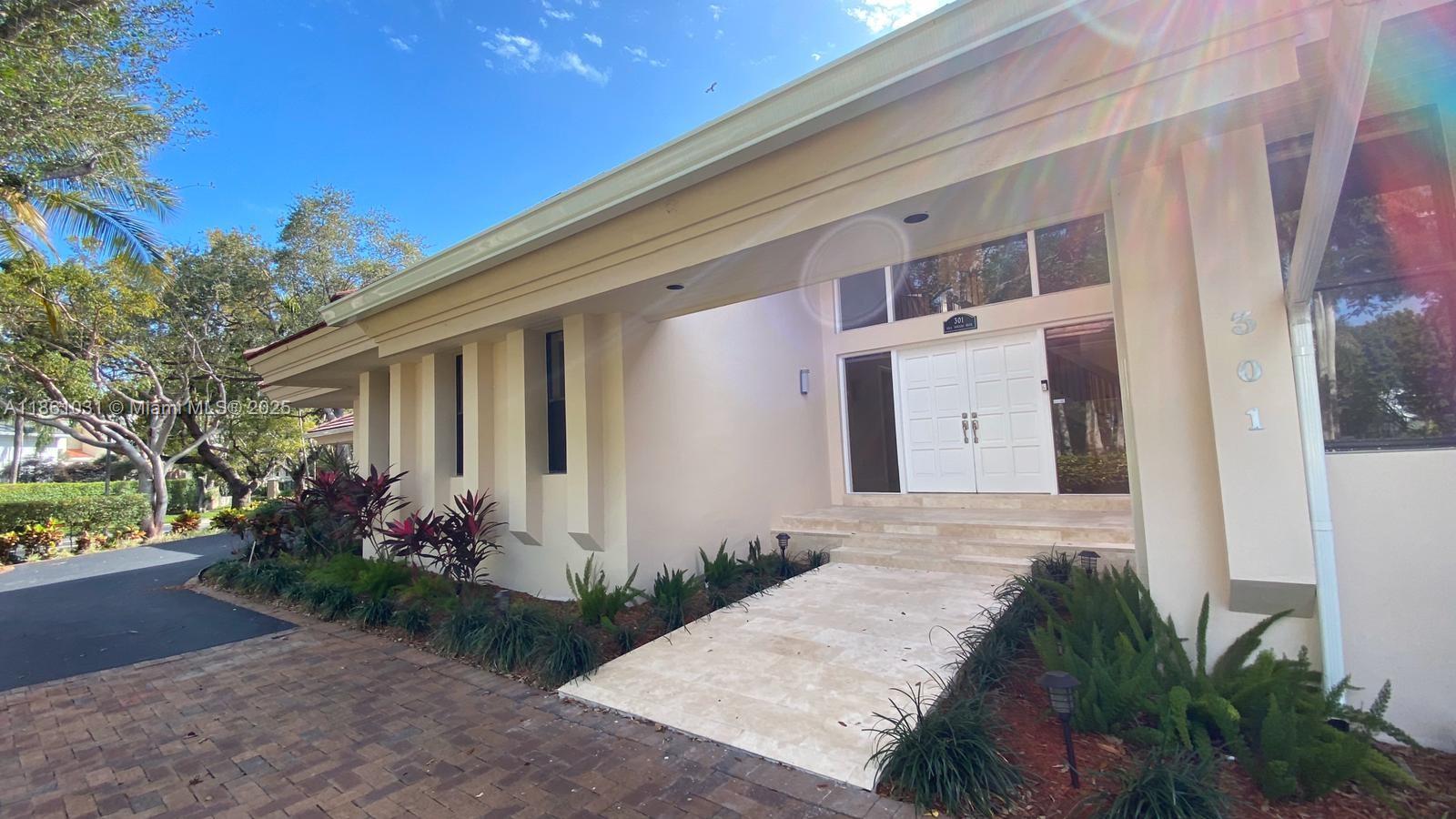 301 Isla Dorada Blvd Coral Gables, FL 33143 301 Isla Dorada Blvd Coral Gables, FL 33143