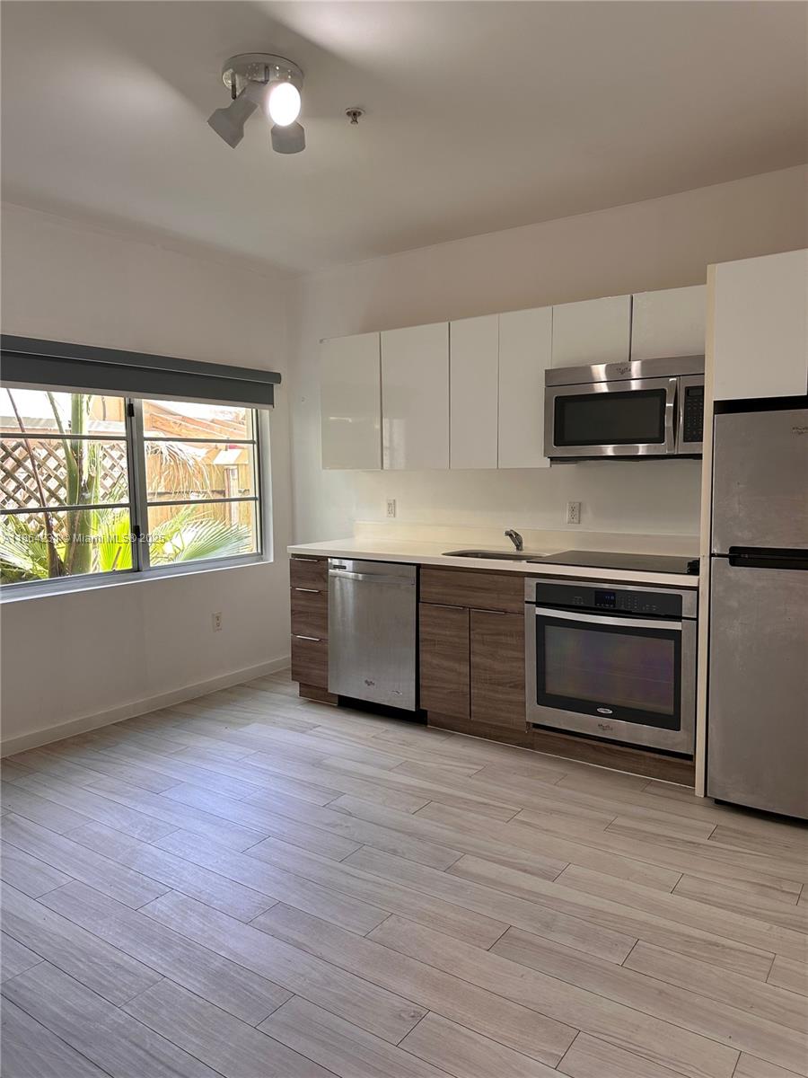 1450 Meridian Ave #103