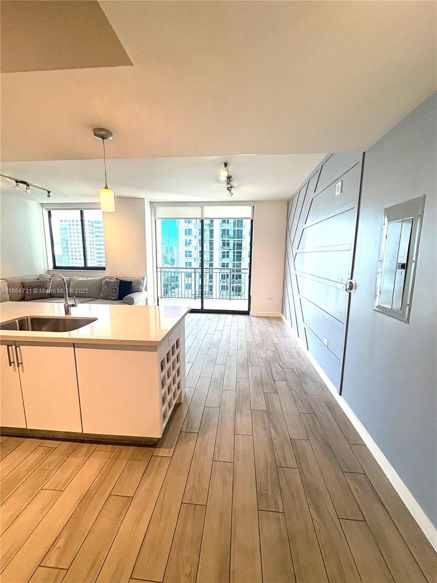 999 SW 1st Ave #1615