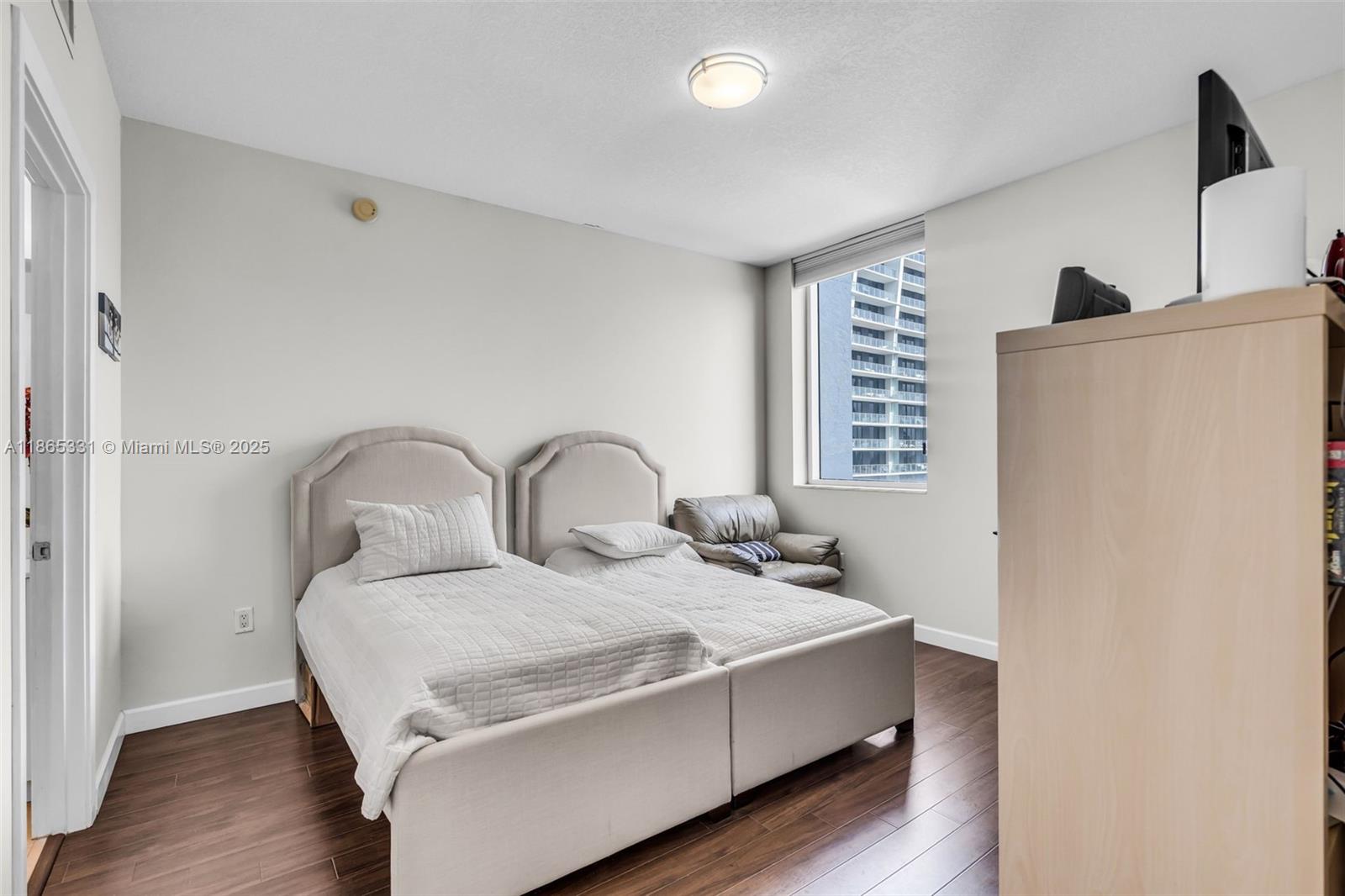 image 1060 Brickell Condo11