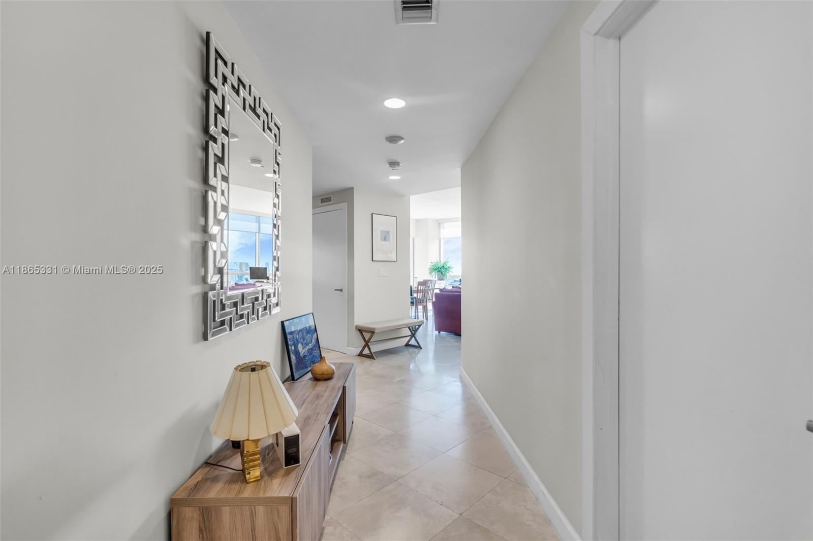 image 1060 Brickell Condo2