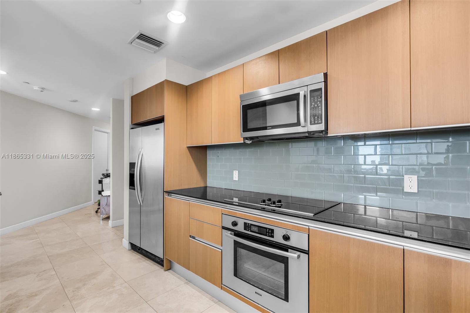 image 1060 Brickell Condo5