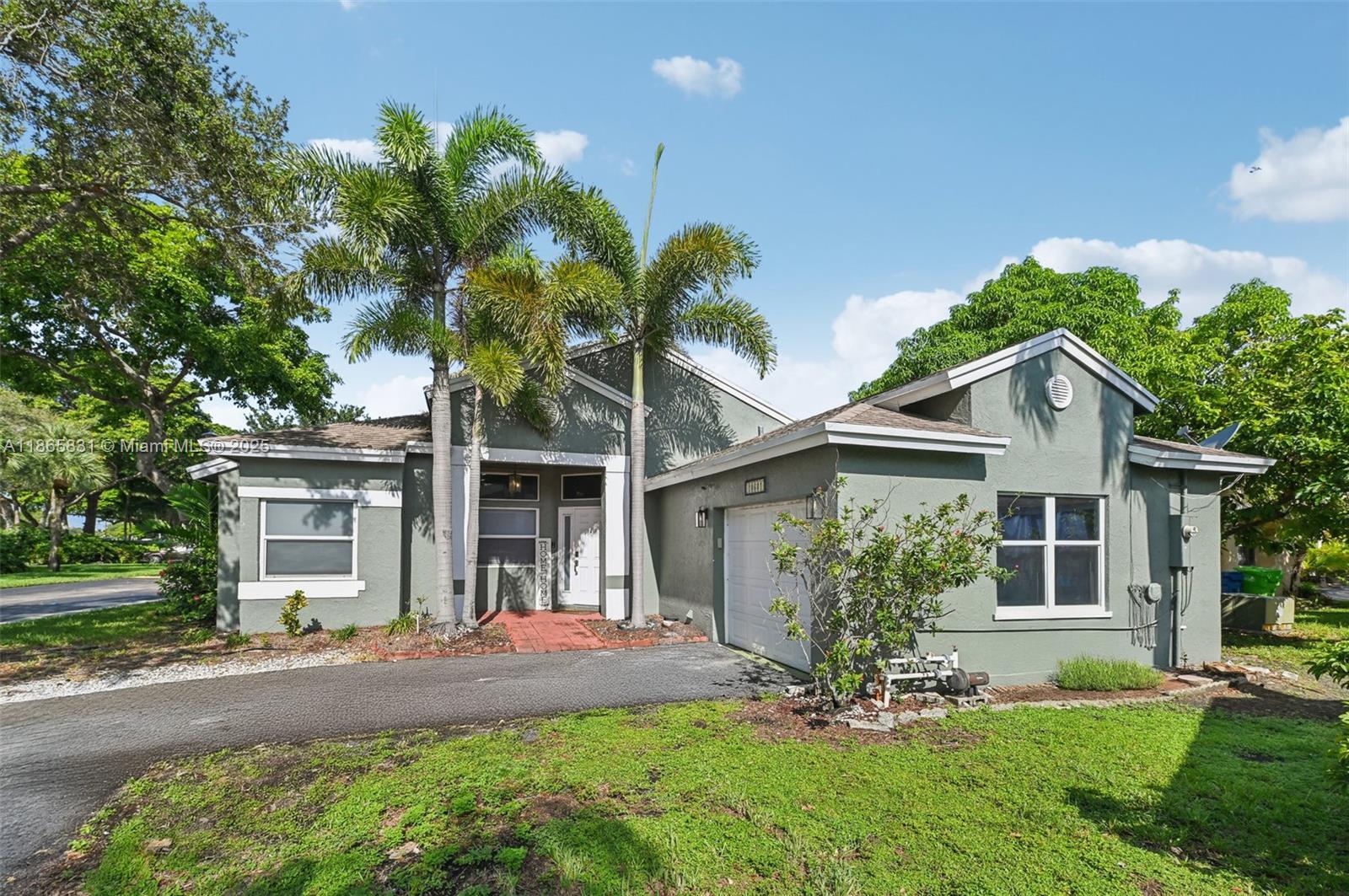 10681 Lago Welleby Dr