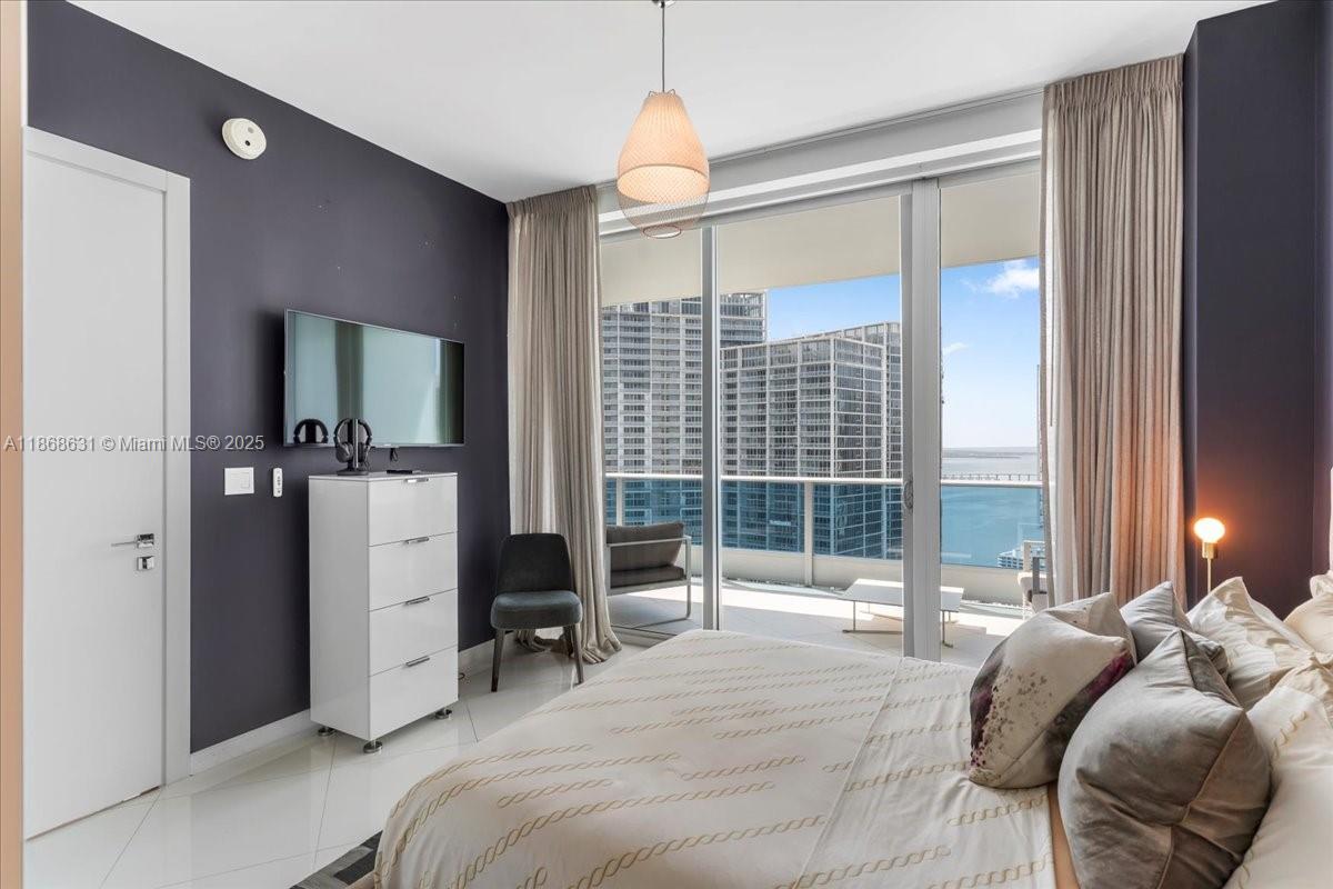 image Epic West Condo14