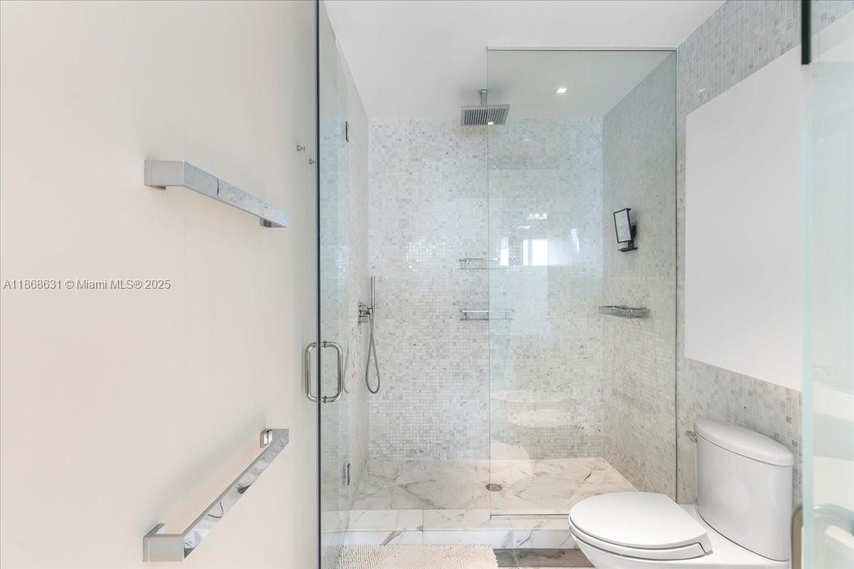 image Epic West Condo23