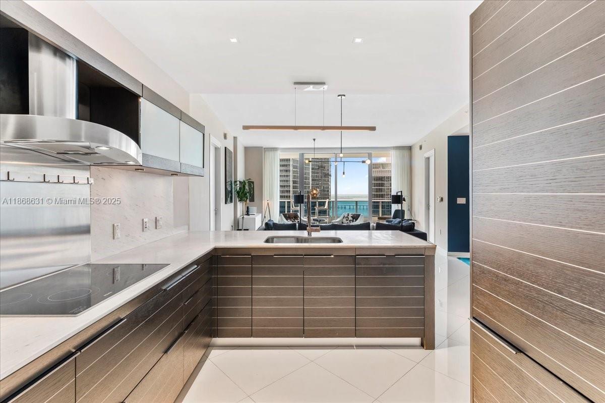 image Epic West Condo5
