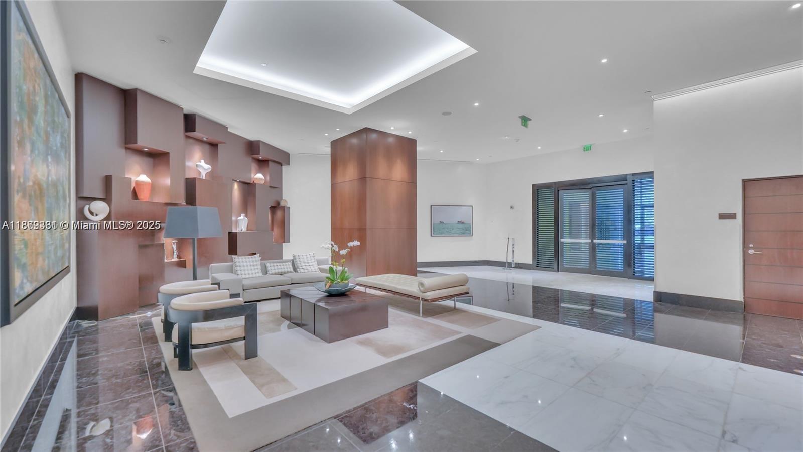 200 Biscayne Blvd Way #PH5402 Miami, FL 33131