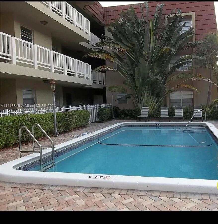 1300 Moffett St #308,Hallandale Beach, FL 33009
