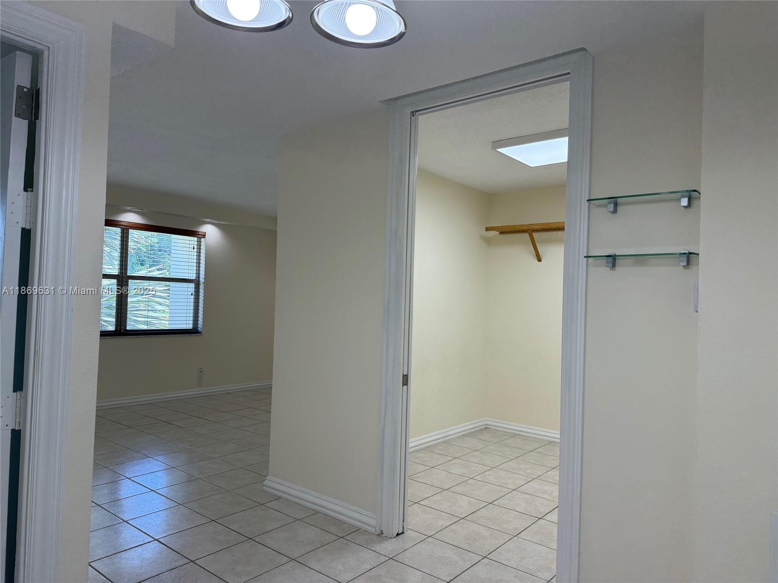 1300 Moffett St #308,Hallandale Beach, FL 33009