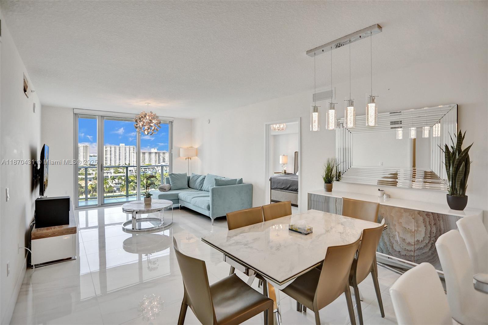 image Parque Towers Condo10