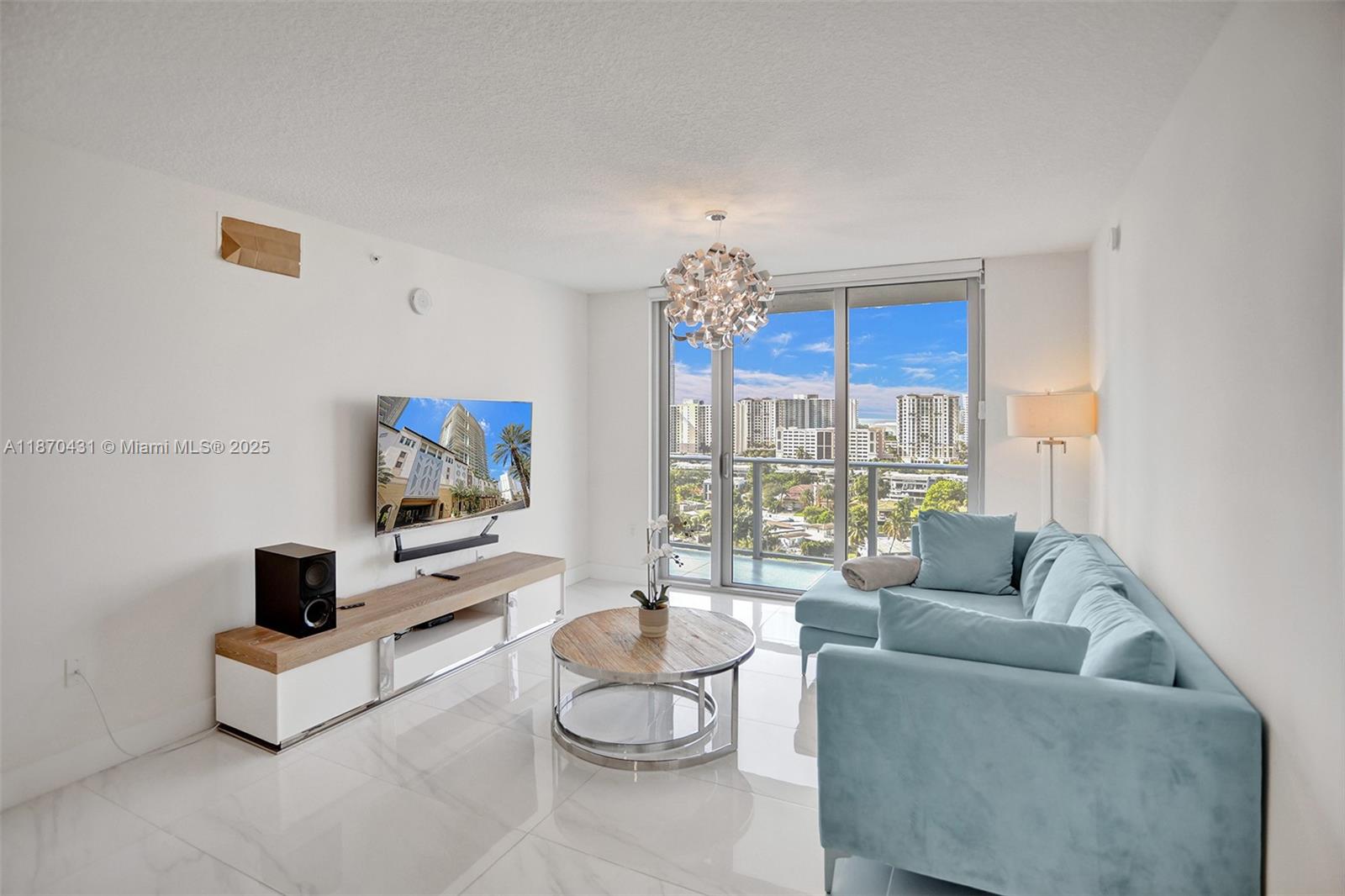 image Parque Towers Condo11