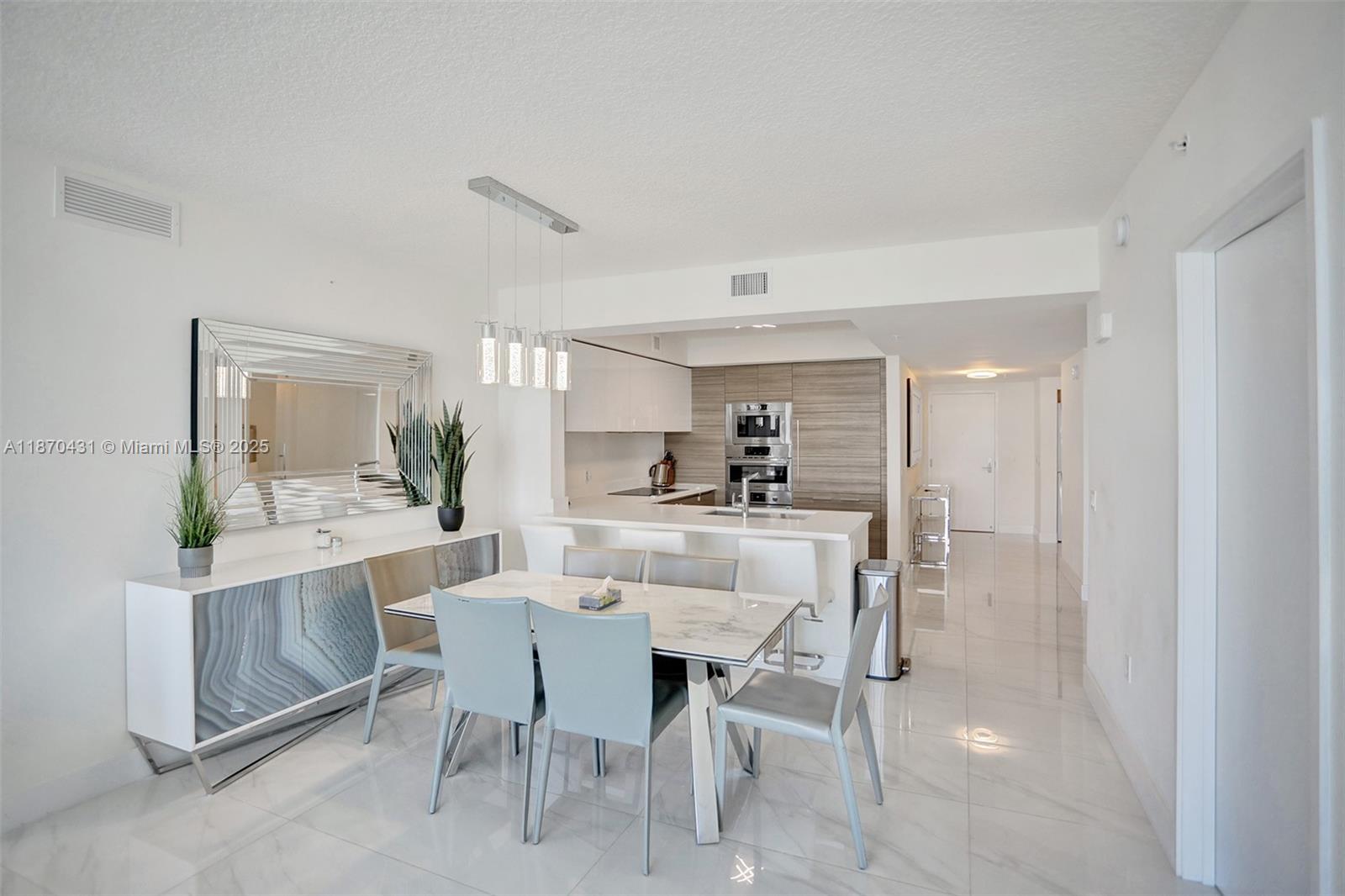 image Parque Towers Condo15