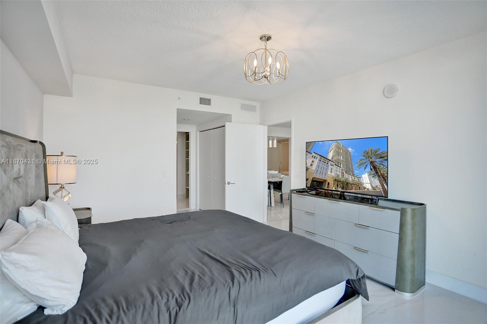 image Parque Towers Condo20