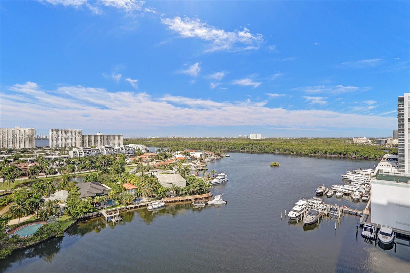 image Parque Towers Condo34