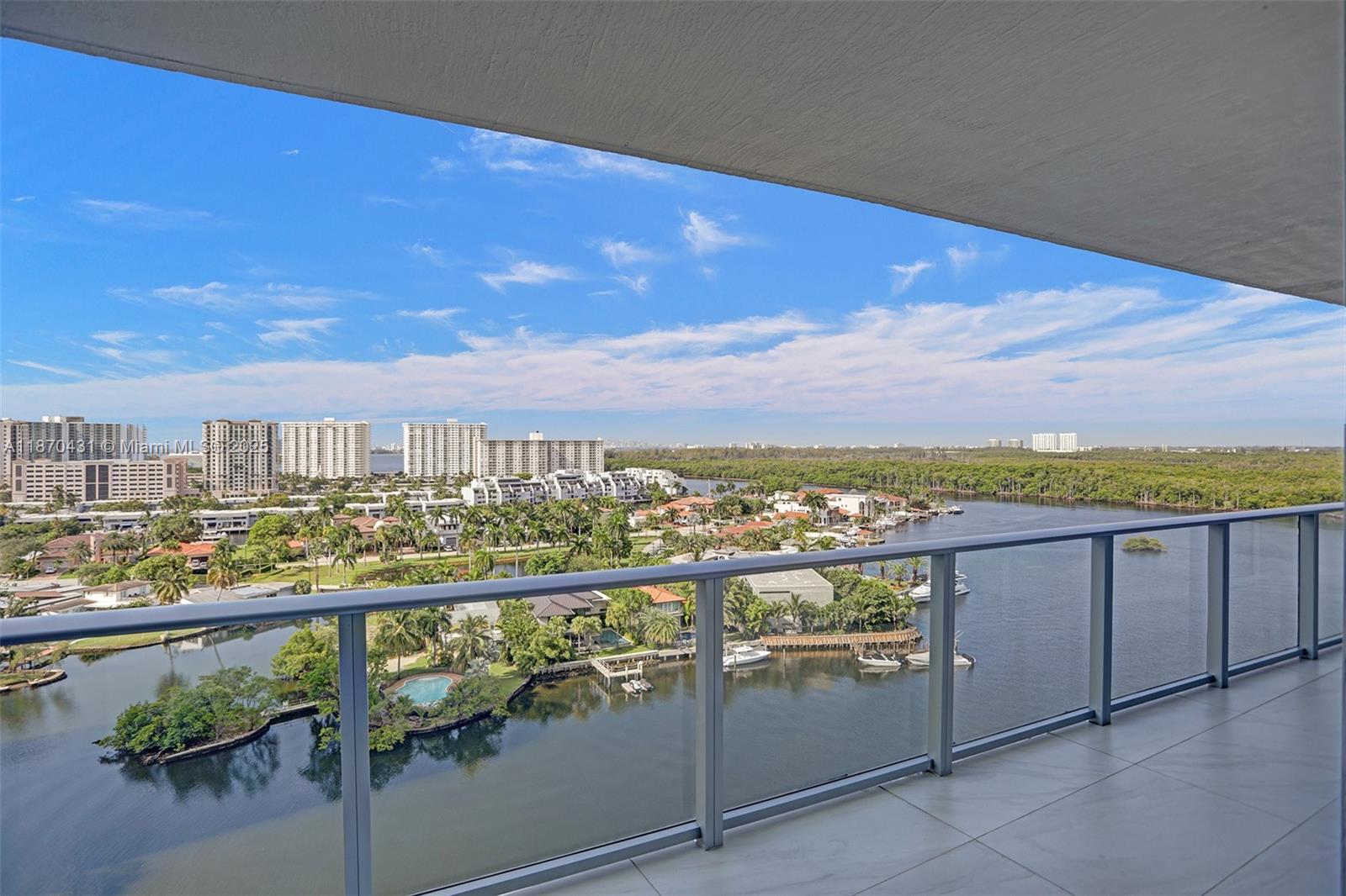image Parque Towers Condo35