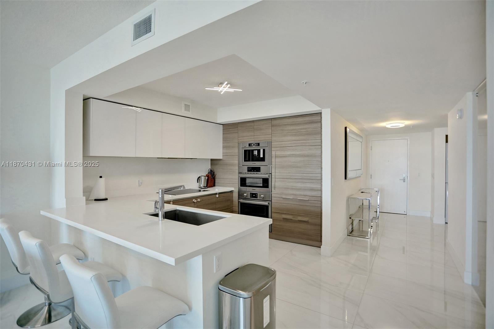 image Parque Towers Condo8