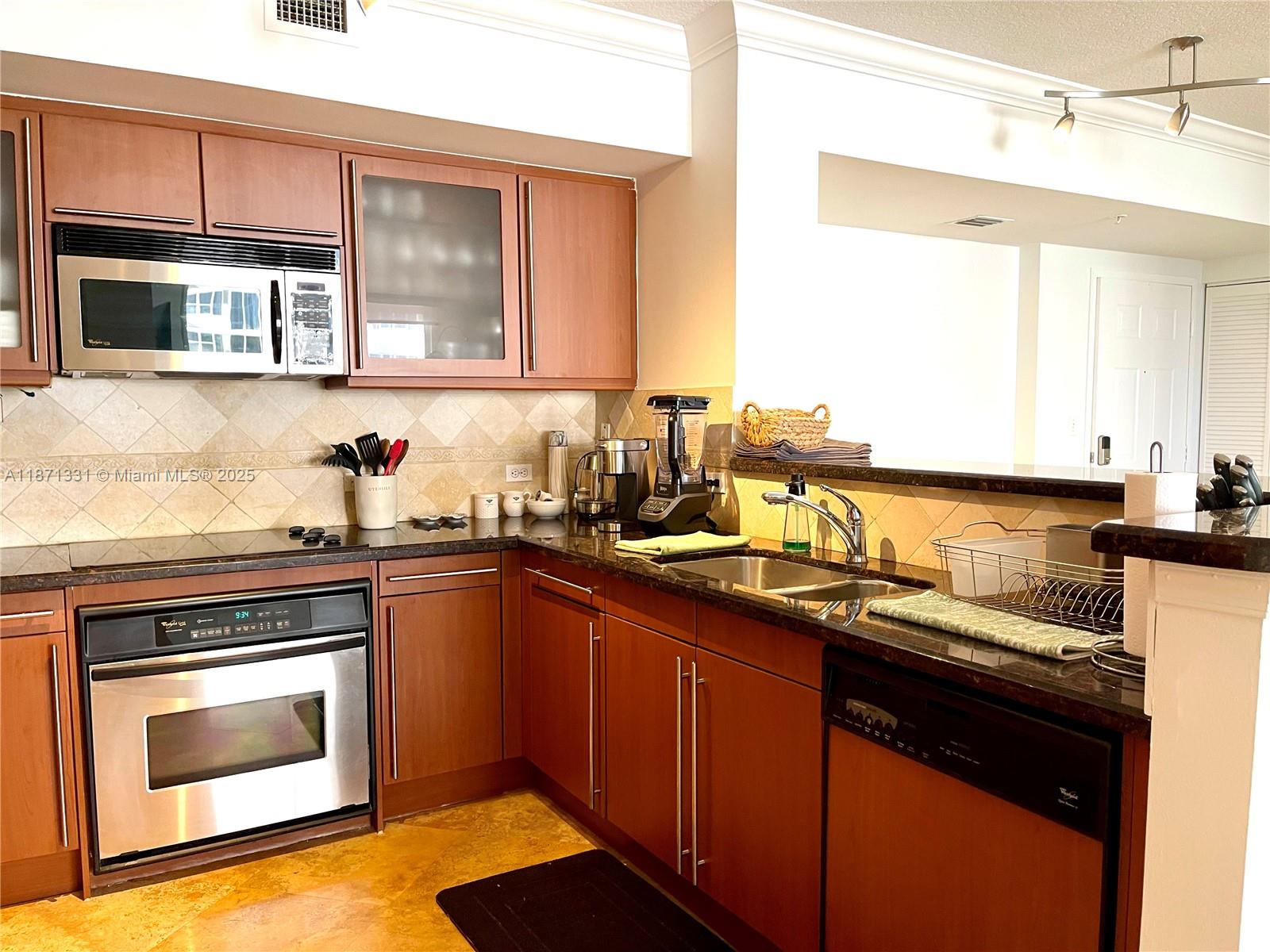 image 2080 S Ocean Dr9